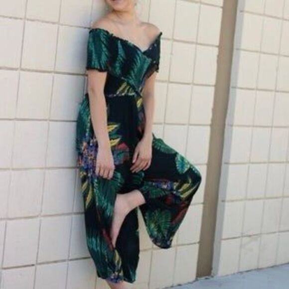 NWT Patrons of Peace Tropical Palm Leaf Print Off Shoulder Surplice Smocked Ruff - Picture 4 of 16